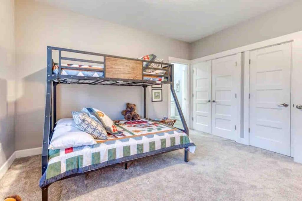 Modern Retreat In Mt Hood Oregon Resort Welches Екстериор снимка
