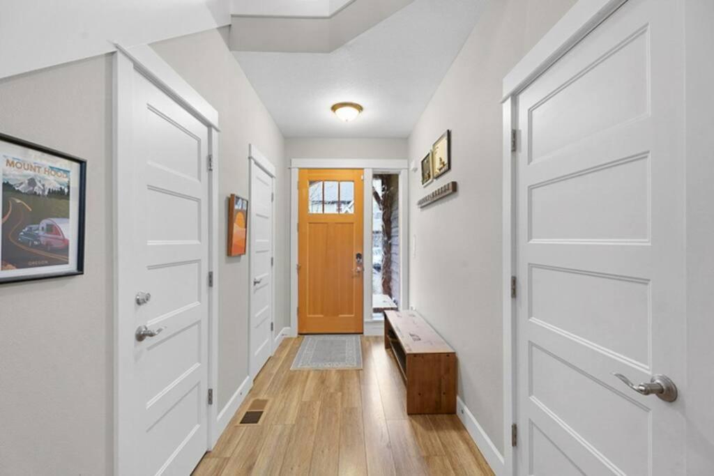 Modern Retreat In Mt Hood Oregon Resort Welches Екстериор снимка