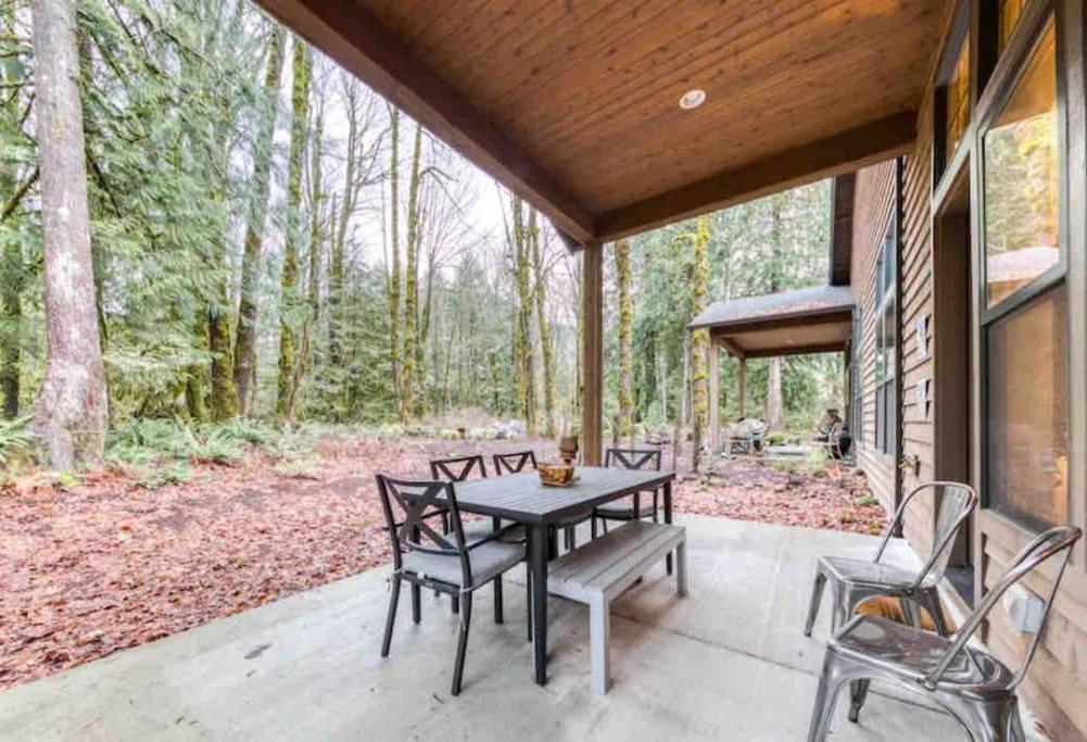 Modern Retreat In Mt Hood Oregon Resort Welches Екстериор снимка